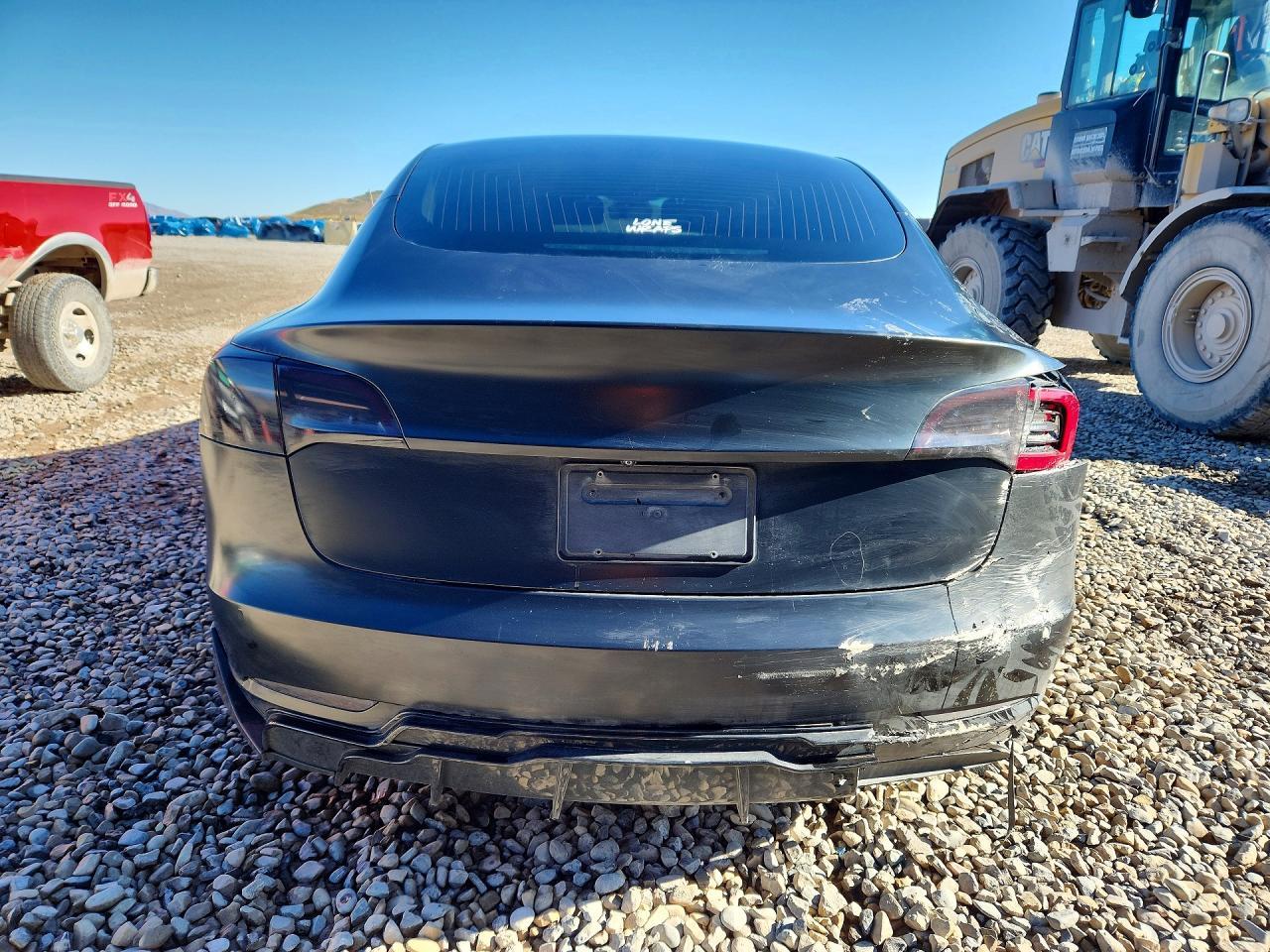 2020 Tesla Model 3 - Фото 6