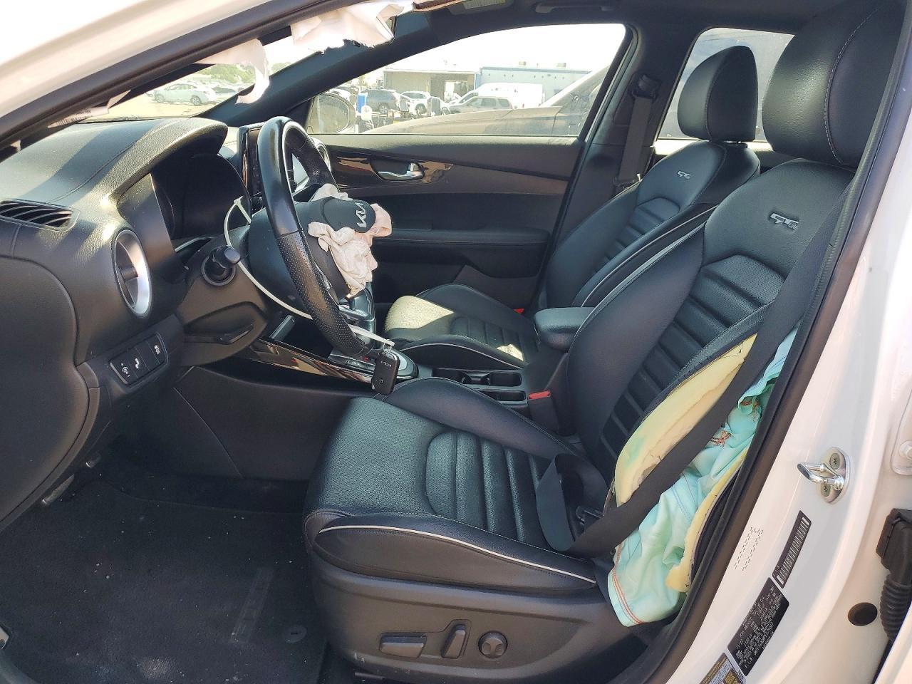 2023 Kia Forte Gt Line - Image 7