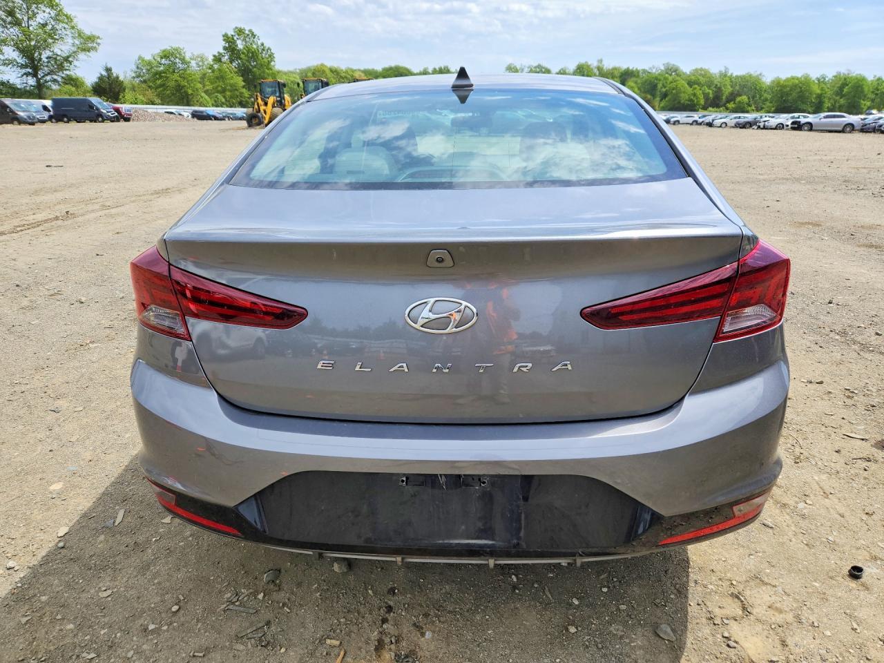 2019 Hyundai Elantra Sel - Фото 6