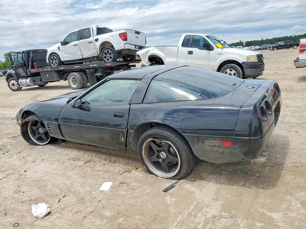 1991 Chevrolet Corvette - Фото 2