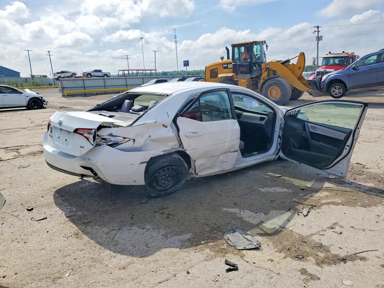2016 Toyota Corolla Le - Фото 3