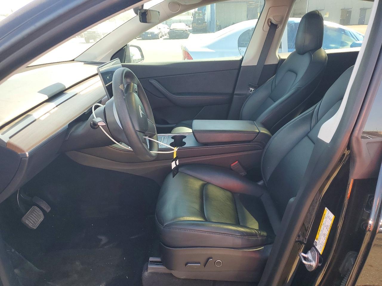 2022 Tesla Model Y - Image 7