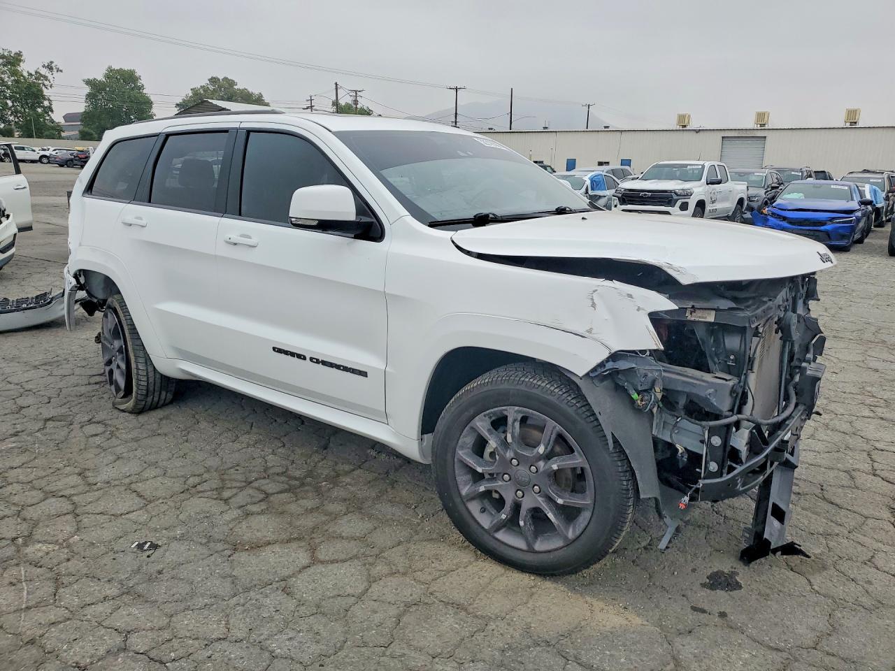 2020 Jeep Grand Cherokee Overland - Image 4