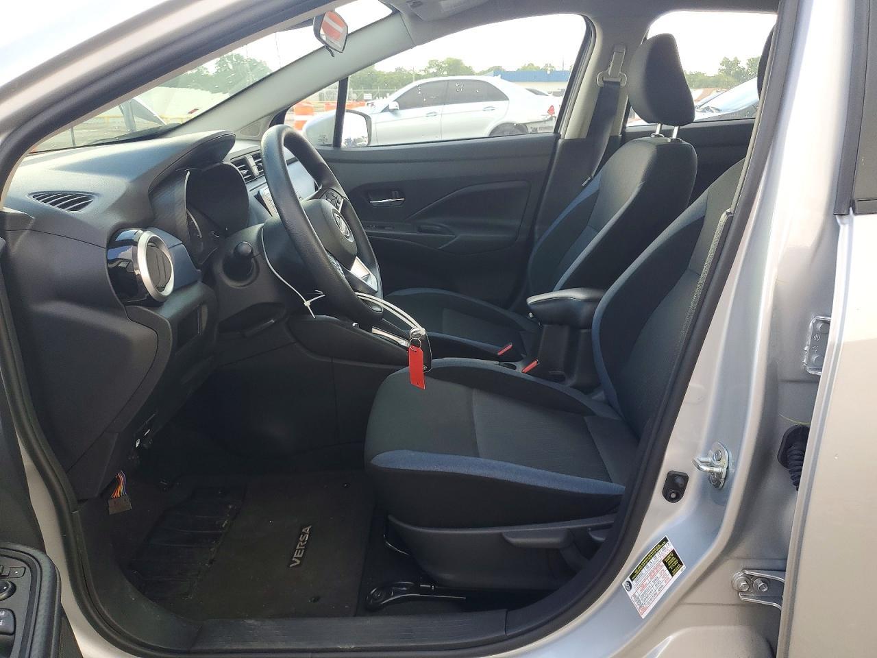 2025 Nissan Versa Sv - Image 7