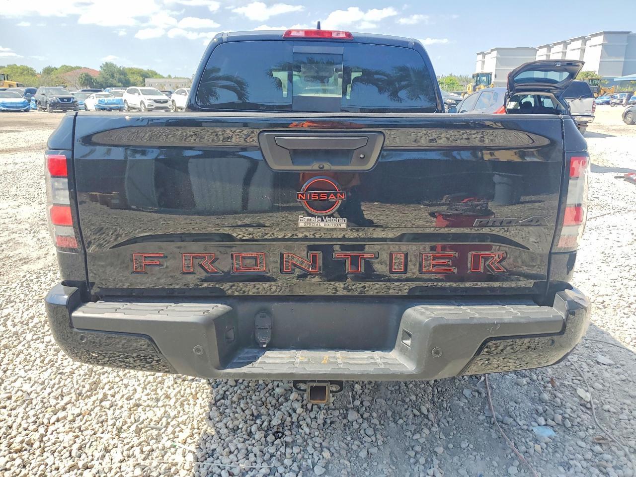 2023 Nissan Frontier Pro-4X - Фото 6