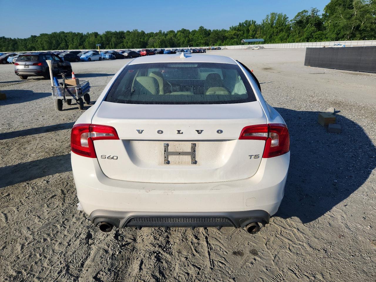 2017 Volvo S60 - Image 6