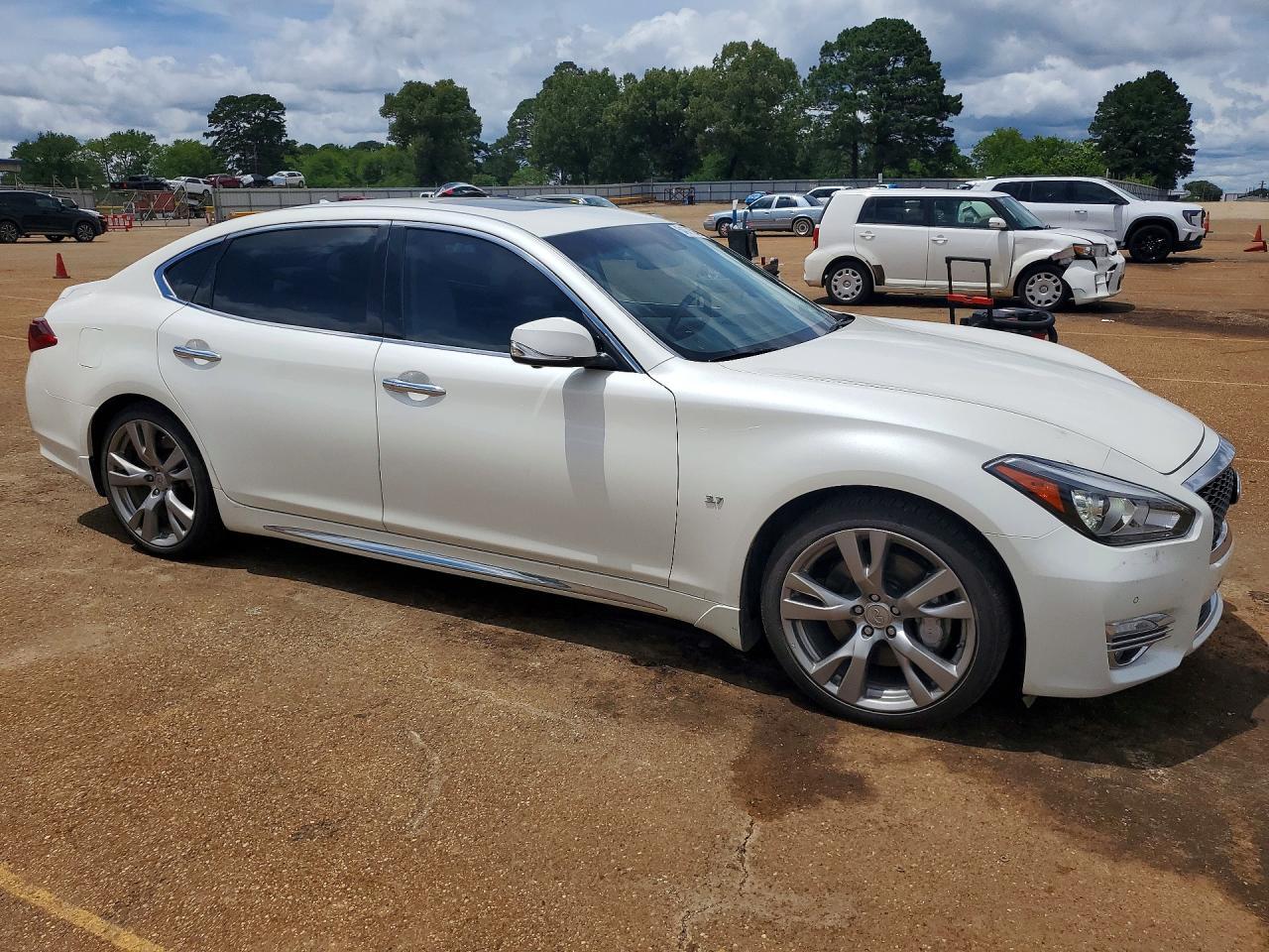 2017 Infiniti Q70L 3.7 - Фото 4
