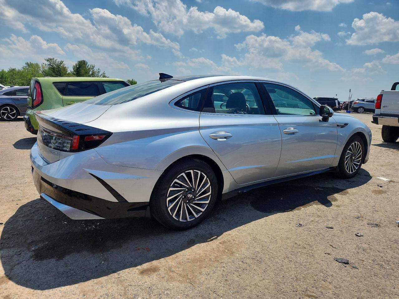 2026 Hyundai Sonata Hybrid Limited - Фото 3