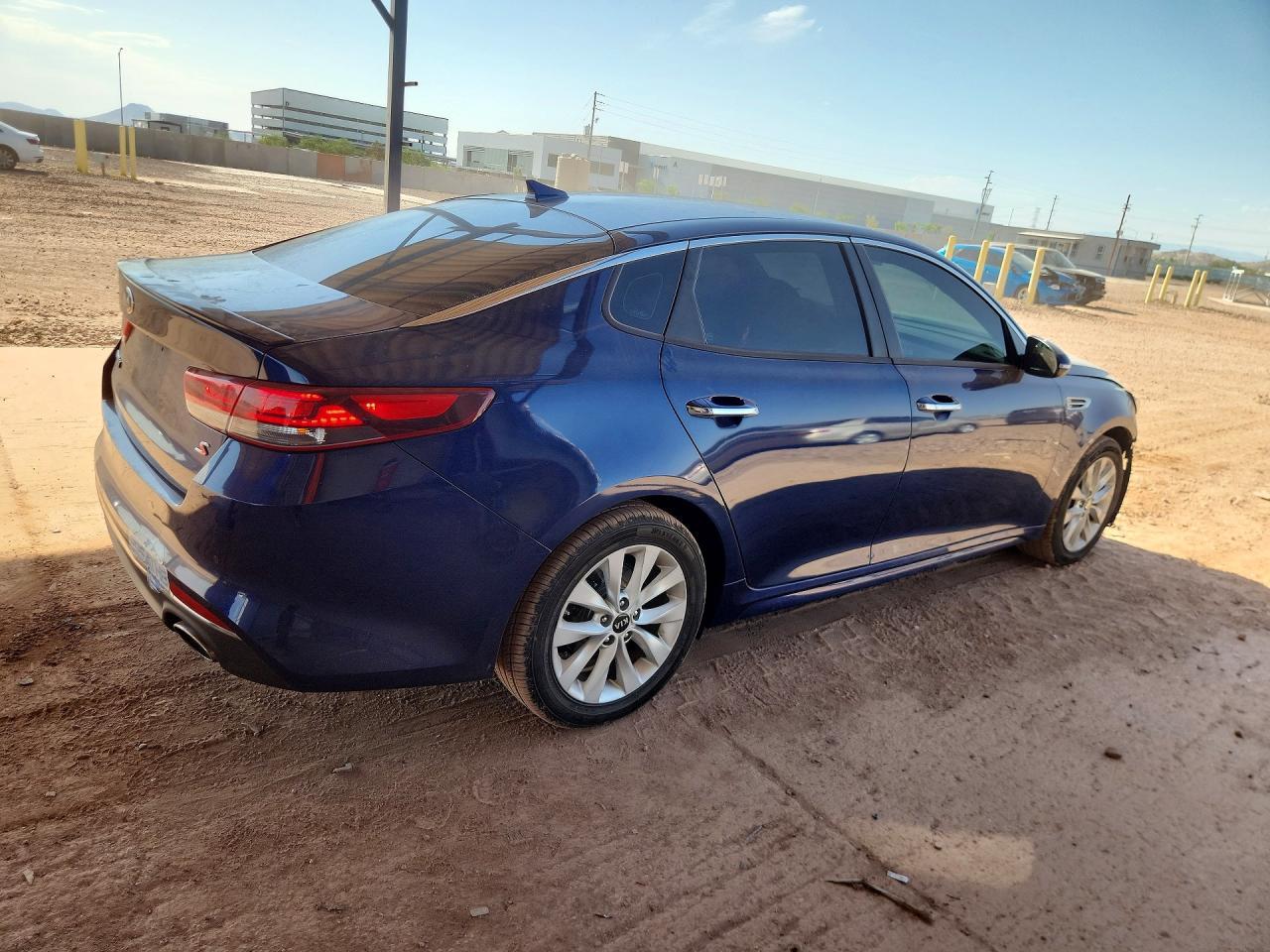 2018 Kia Optima S - Фото 3