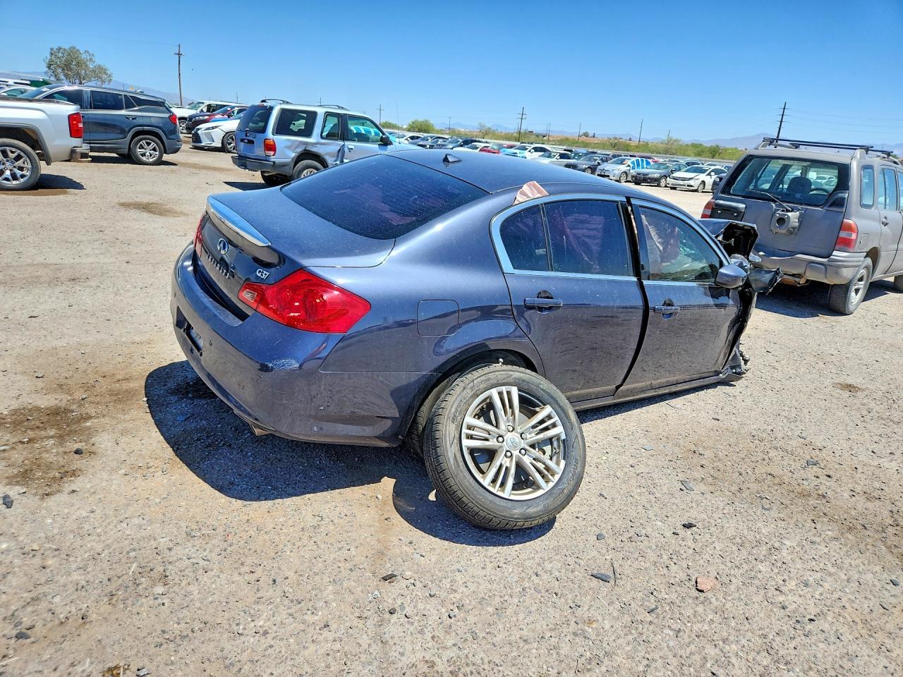 2011 Infiniti G37 Sedan Journey - Фото 3