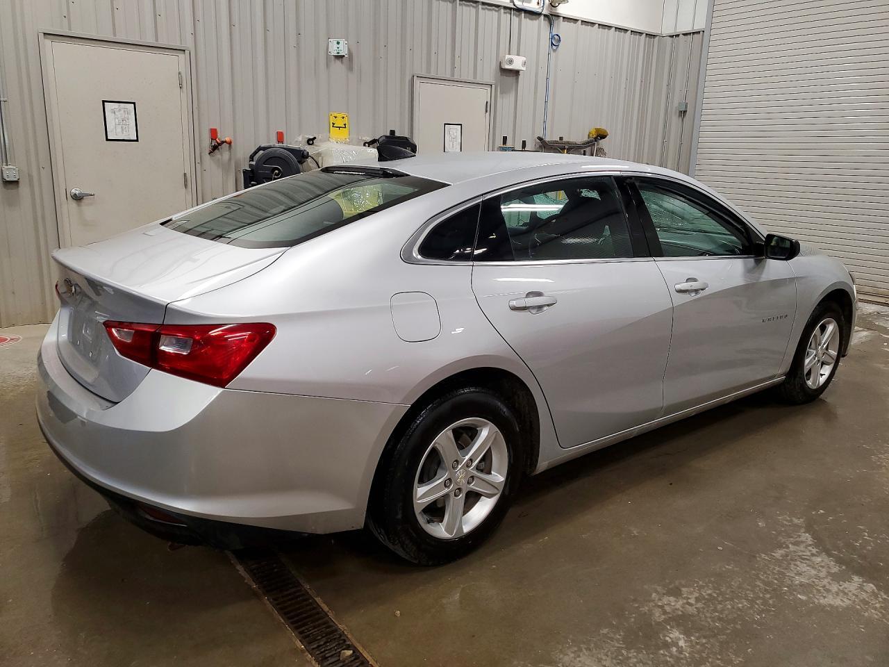 2022 Chevrolet Malibu Ls - Image 3