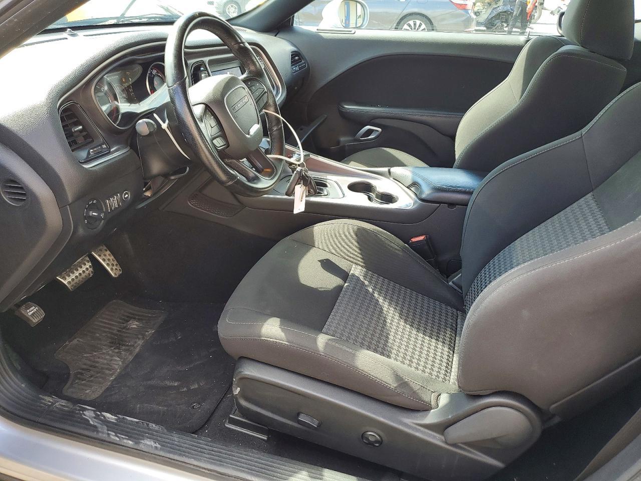 2019 Dodge Challenger R - Image 7