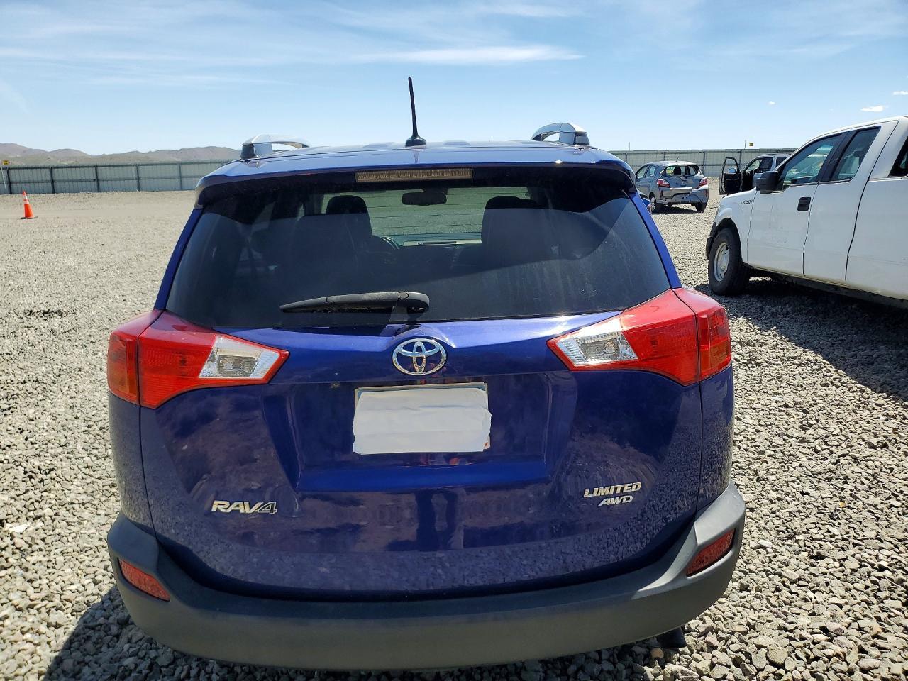 2015 Toyota Rav4 Limited - Image 6