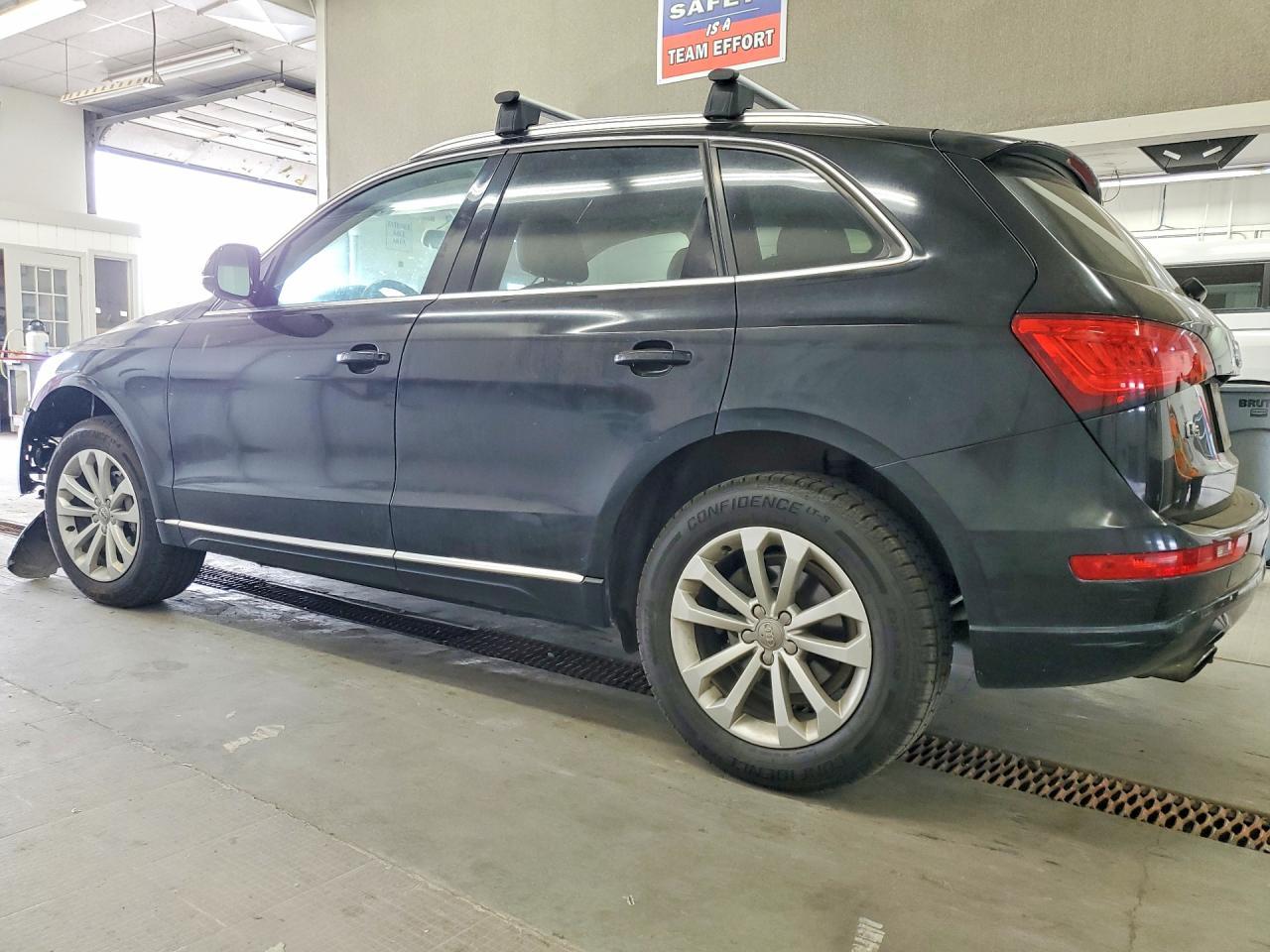 2014 Audi Q5 Premium Plus - Image 2