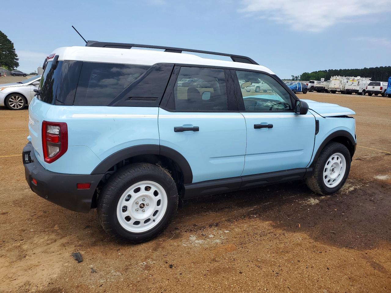 2026 Ford Bronco Sport Heritage - Image 3