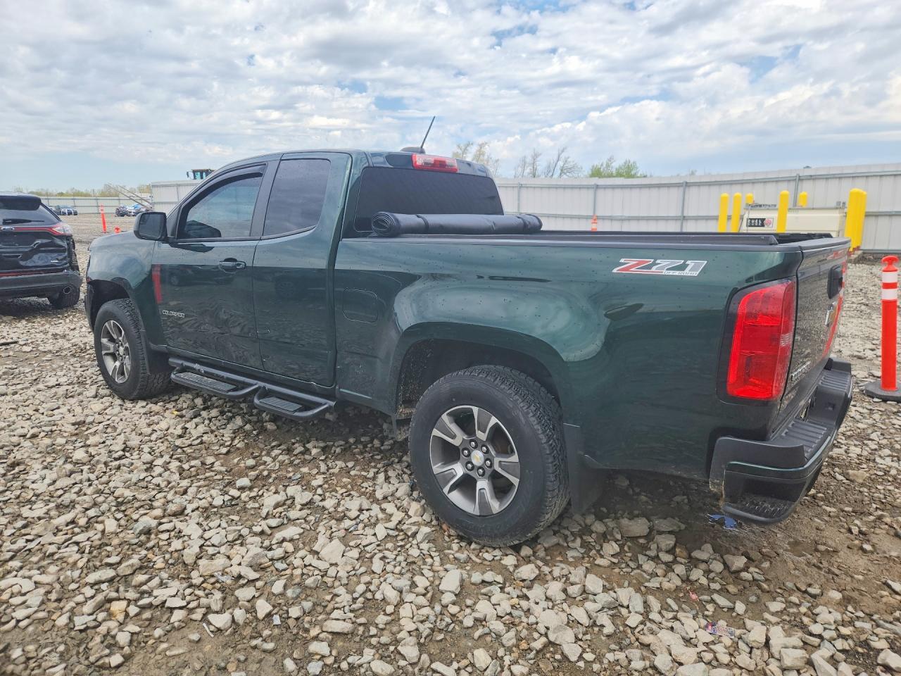 2015 Chevrolet Colorado Z71 - Image 2