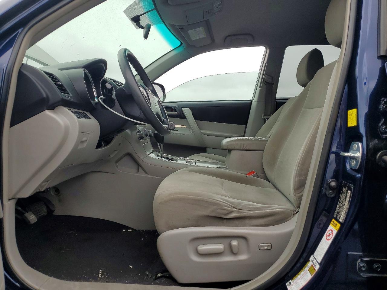 2011 Toyota Highlander Base - Фото 7
