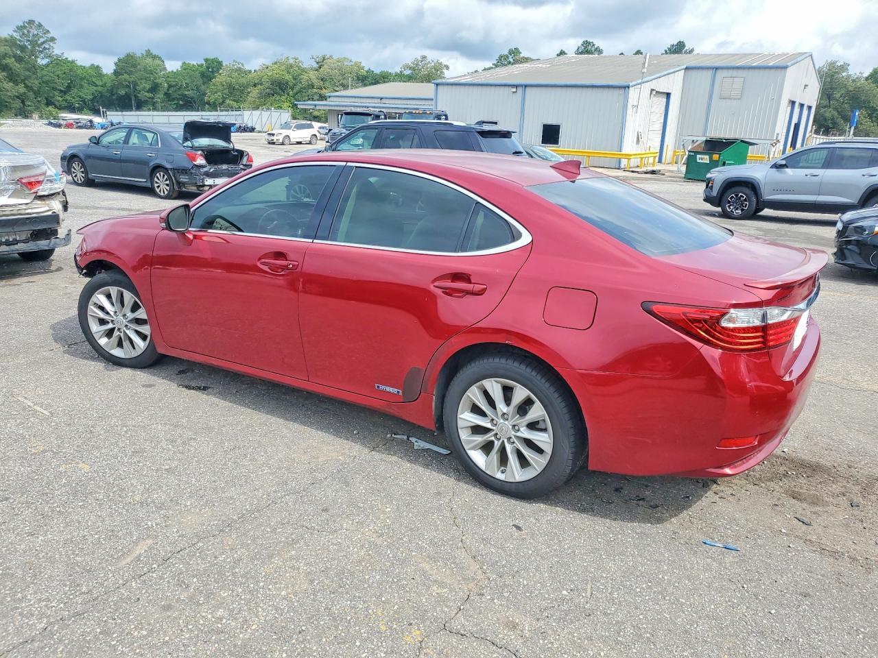 2015 Lexus Es 300H - Фото 2