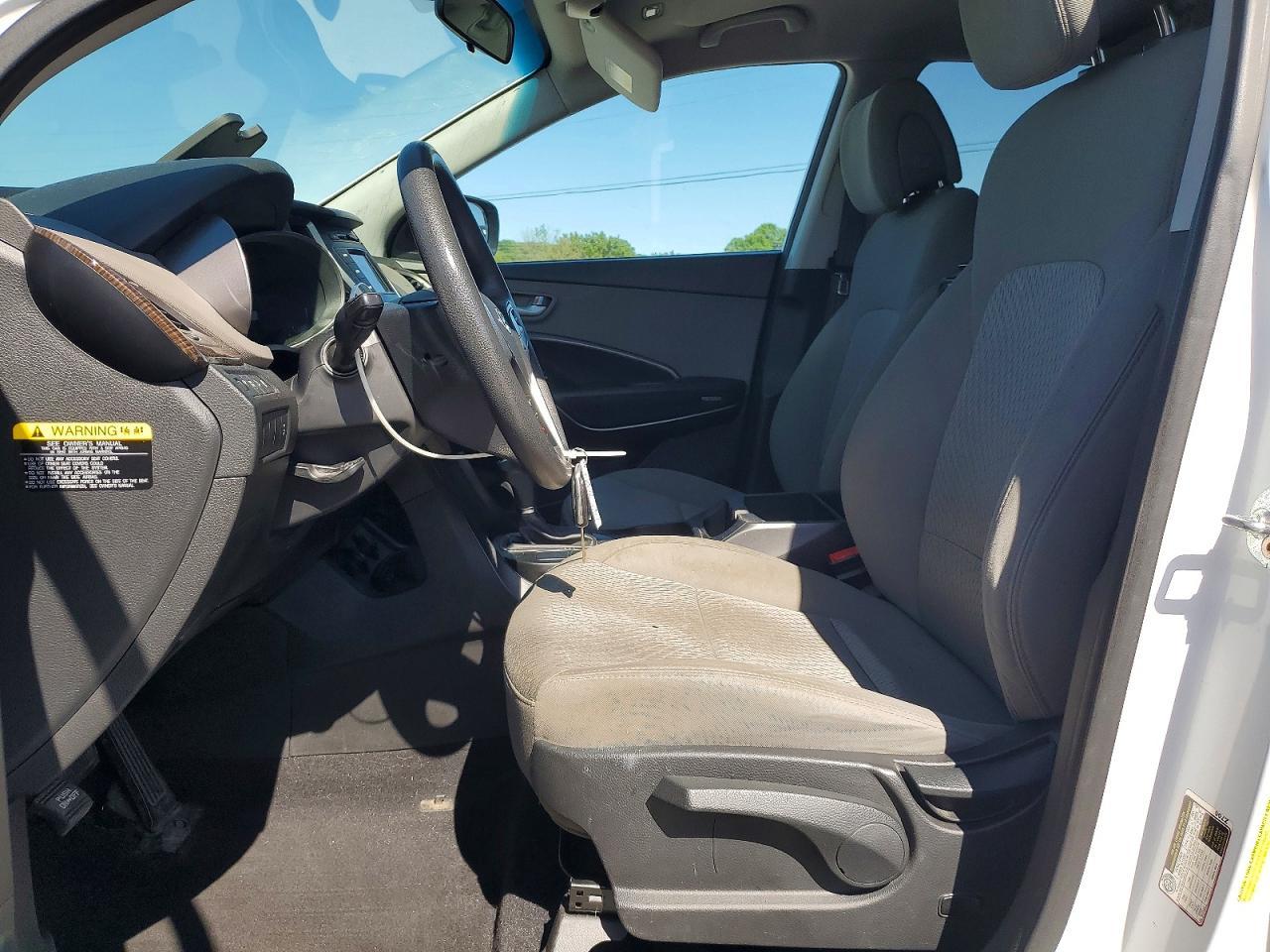 2017 Hyundai Santa Fe Sport 2.4L - Image 7