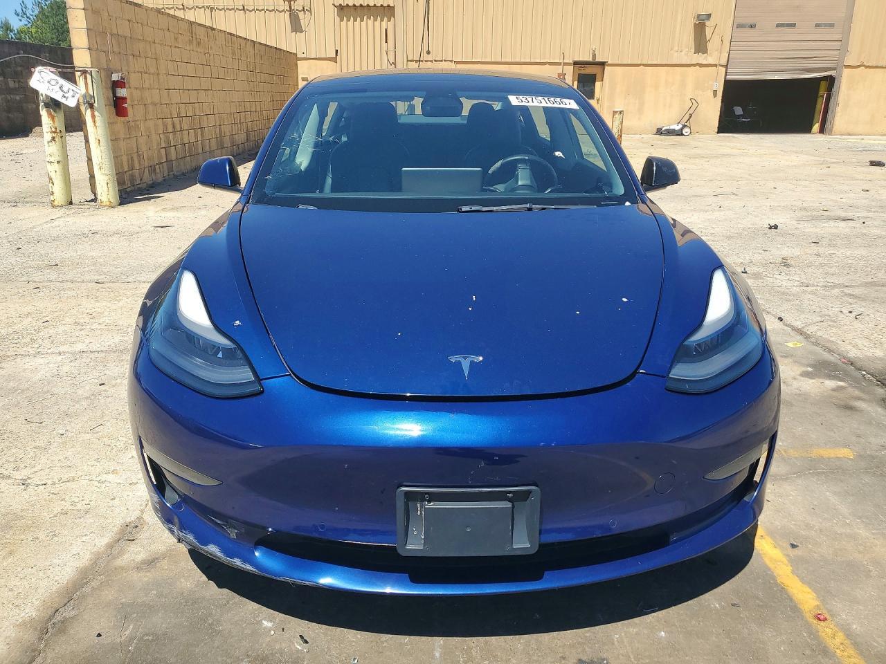 2022 Tesla Model 3 - Фото 5
