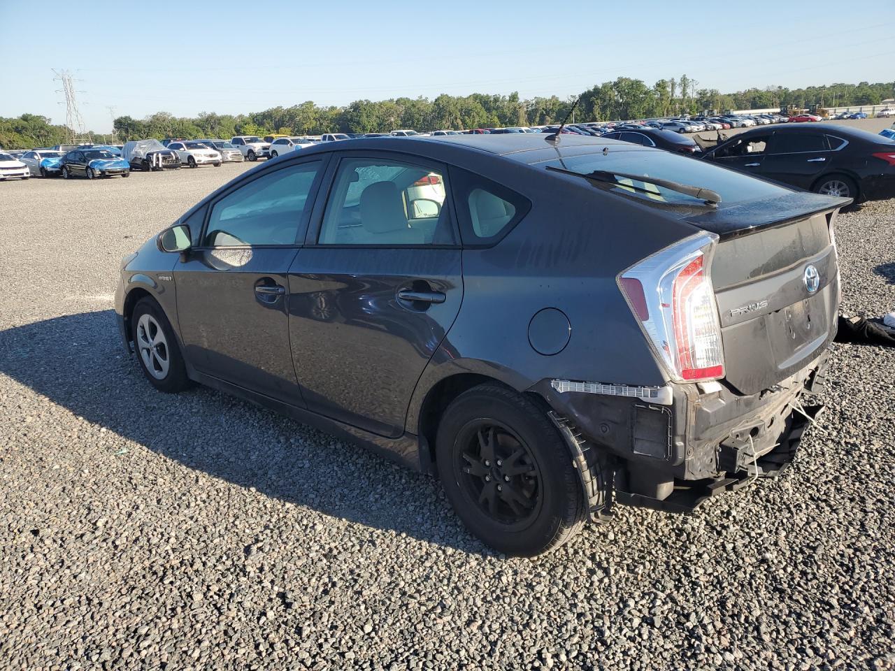 2015 Toyota Prius Two - Фото 2