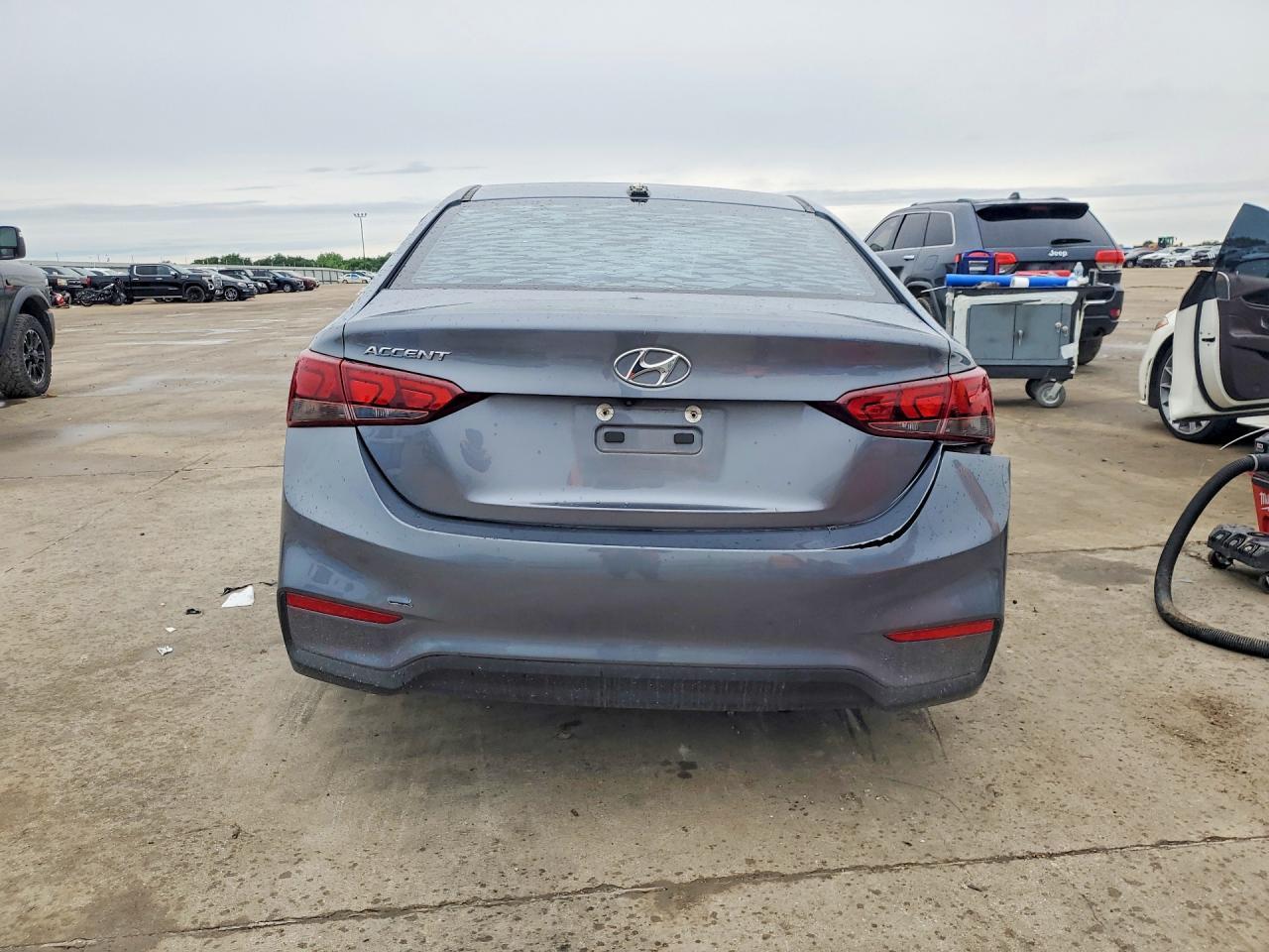2019 Hyundai Accent Sel - Image 6