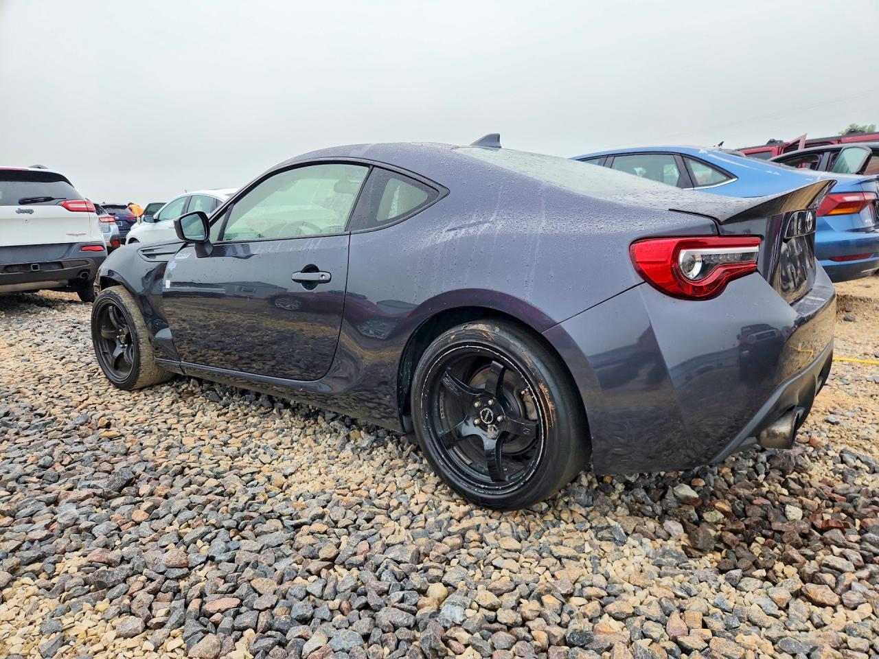 2017 Toyota Scion Fr-S - Фото 2