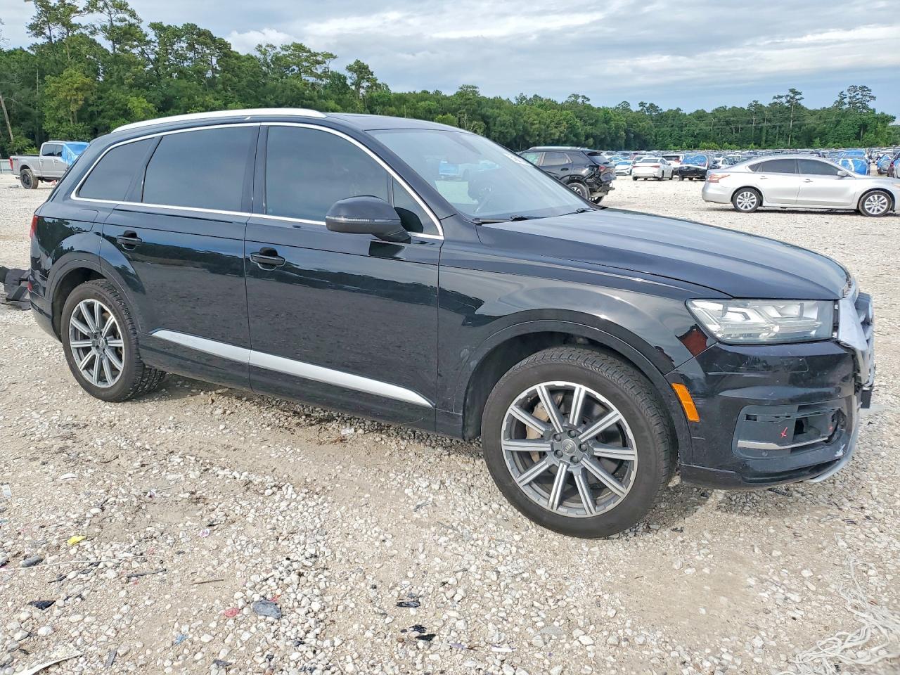 2017 Audi Q7 Premium Plus - Image 4