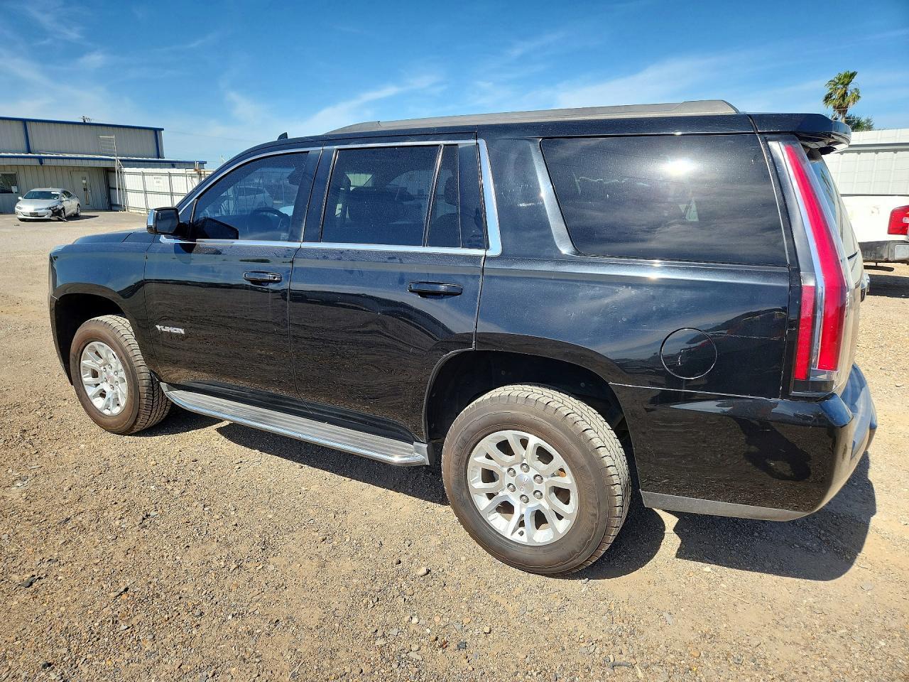 2018 GMC Yukon - Фото 2