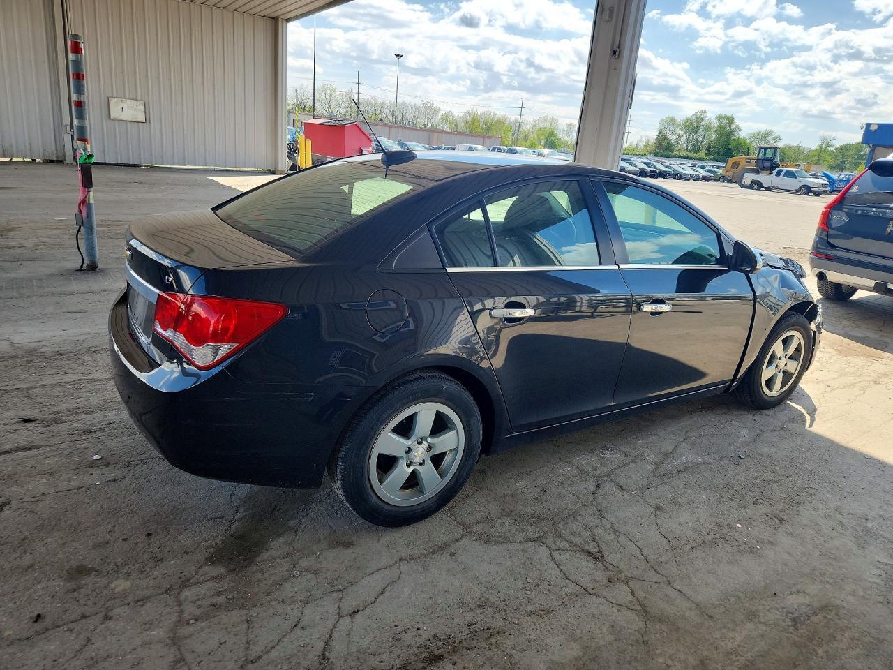 2016 Chevrolet Cruze Limited Lt - Image 3