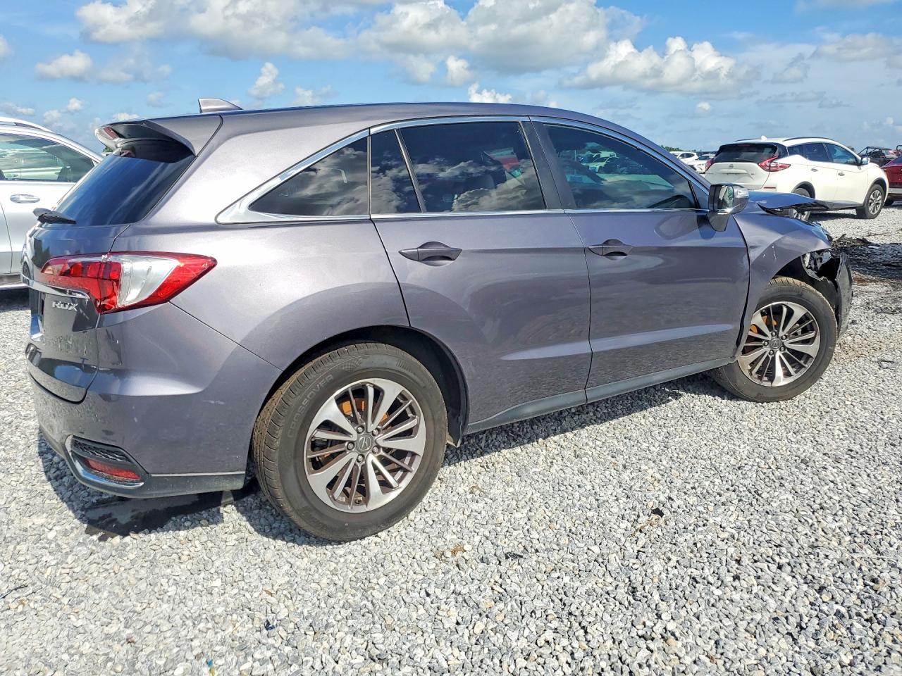 2017 Acura Rdx Advance - Image 3