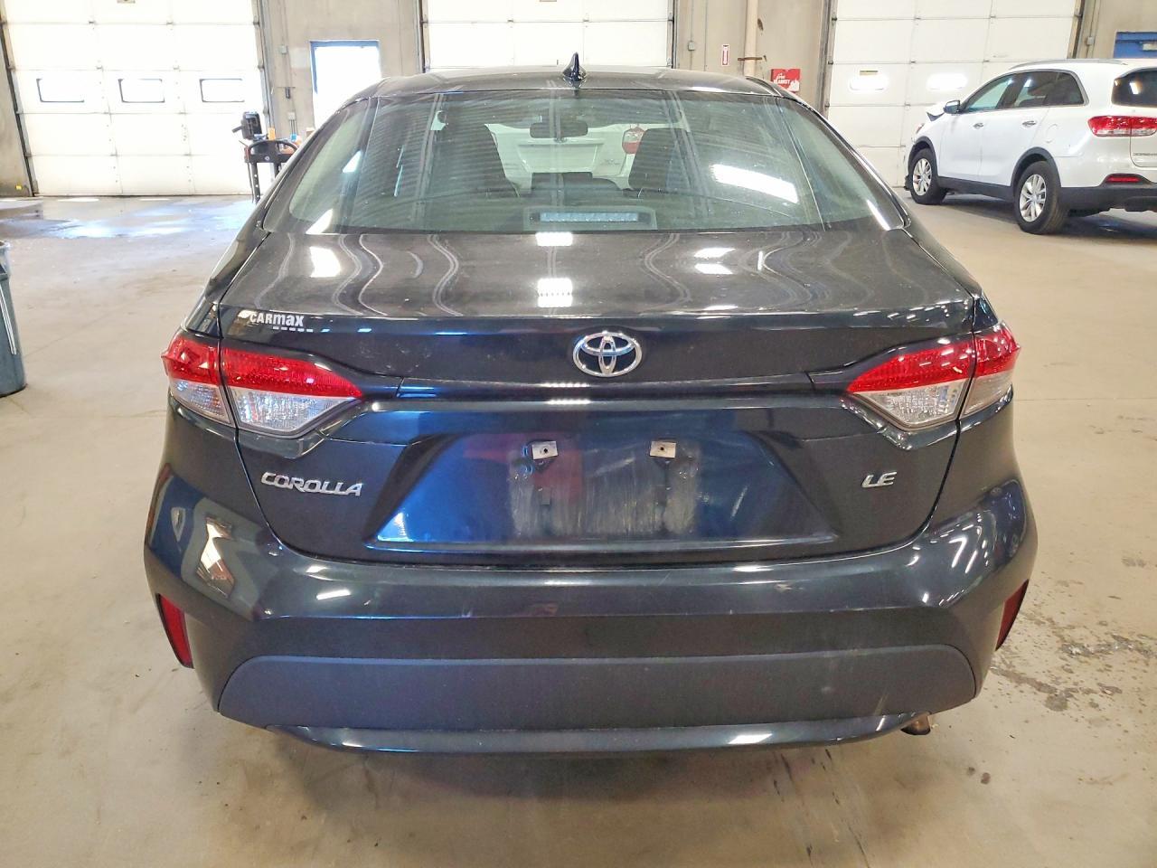 2022 Toyota Corolla Le - Image 6