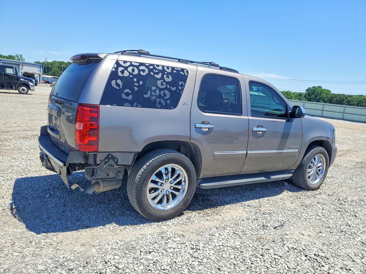 2013 Chevrolet Tahoe C1500 Ltz - Фото 3