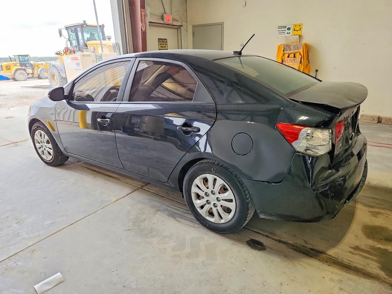 2012 Kia Forte Ex - Image 2
