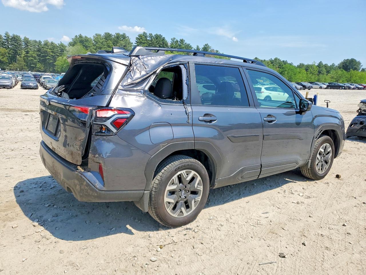 2026 Subaru Forester Premium - Фото 3