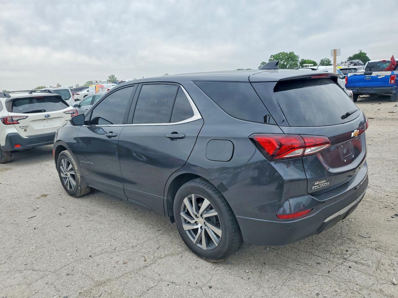 2023 Chevrolet Equinox Lt - Image 2