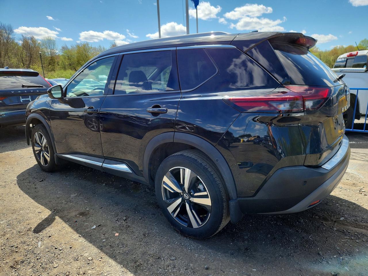 2021 Nissan Rogue Sl - Image 2