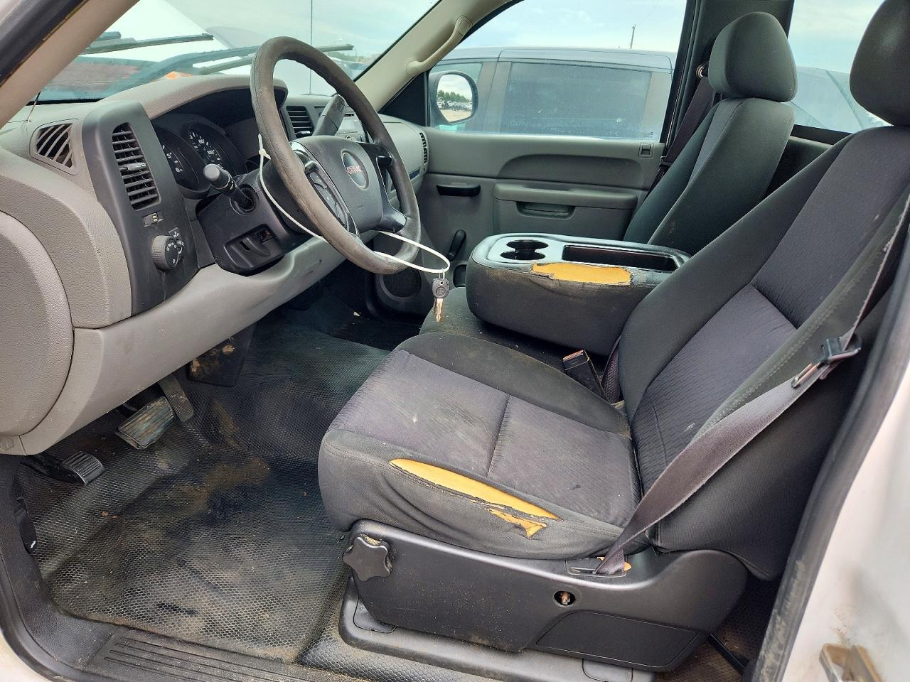 2013 GMC Sierra C1500 - Image 7