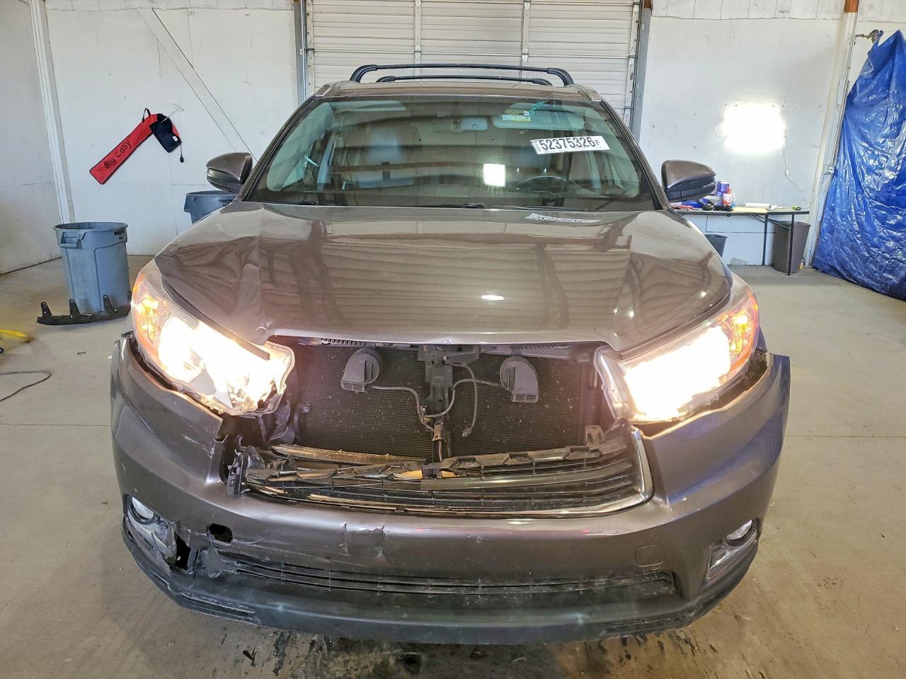 2016 Toyota Highlander Limited - Image 5