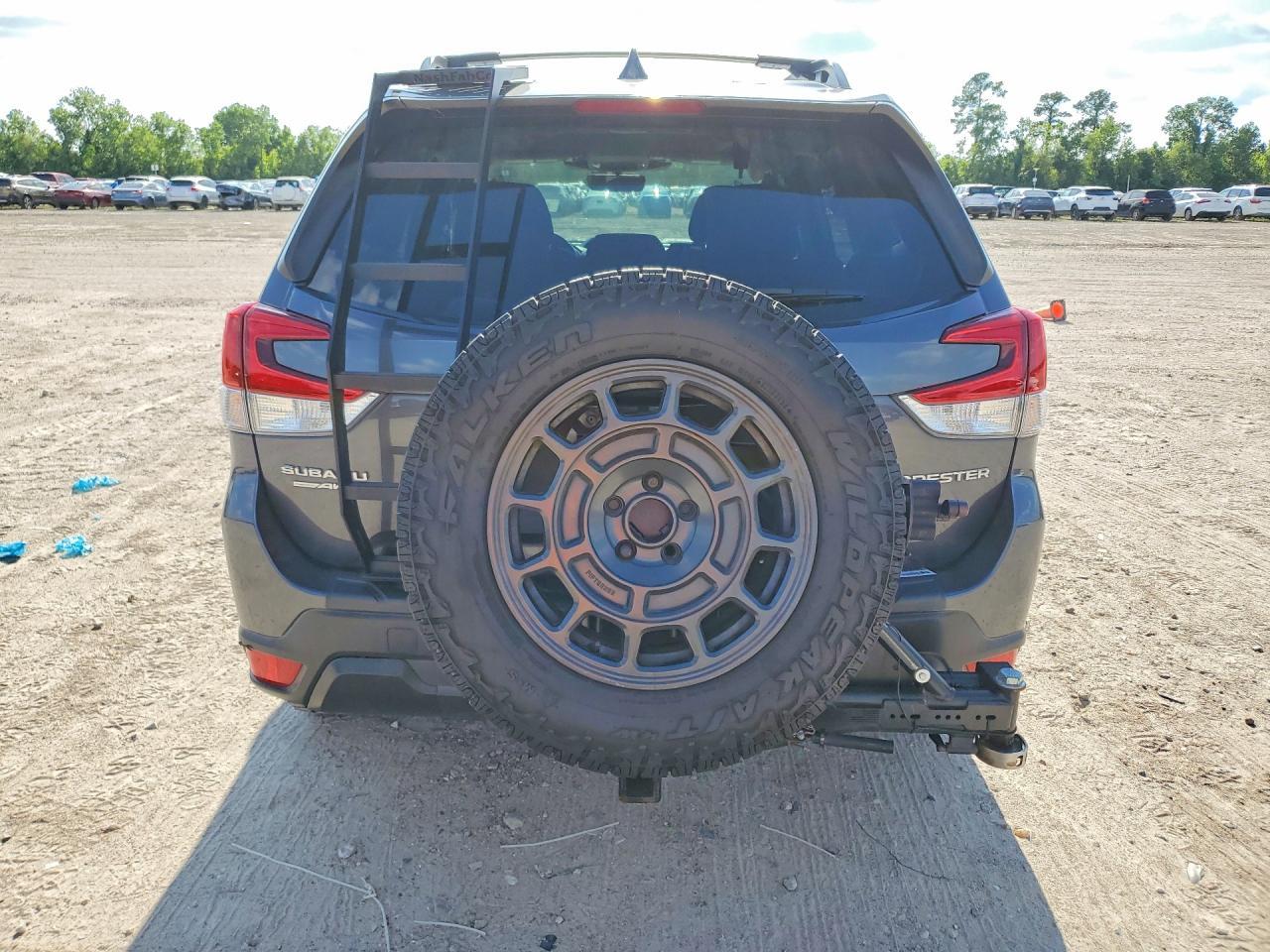 2022 Subaru Forester Premium - Фото 6