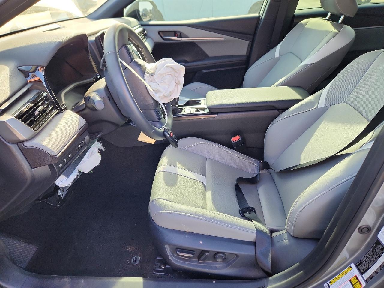 2025 Toyota Camry Se - Фото 7