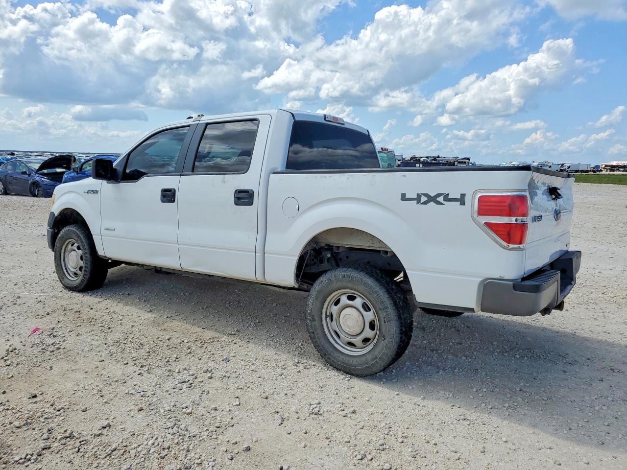 2013 Ford F150 Supercrew - Image 2