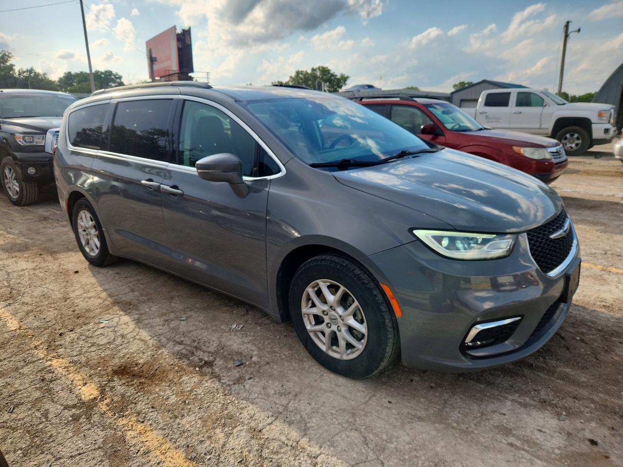 2022 Chrysler Pacifica Touring L - Фото 4