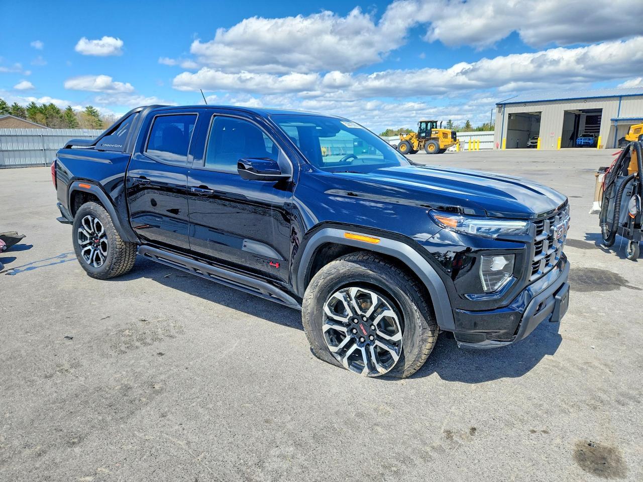2025 GMC Canyon At4 - Фото 4