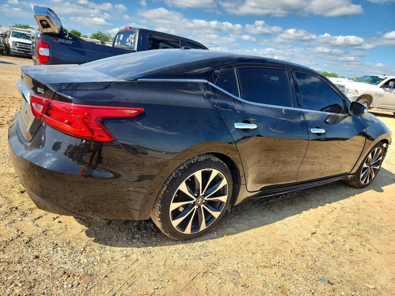 2017 Nissan Maxima 3.5 S - Image 3