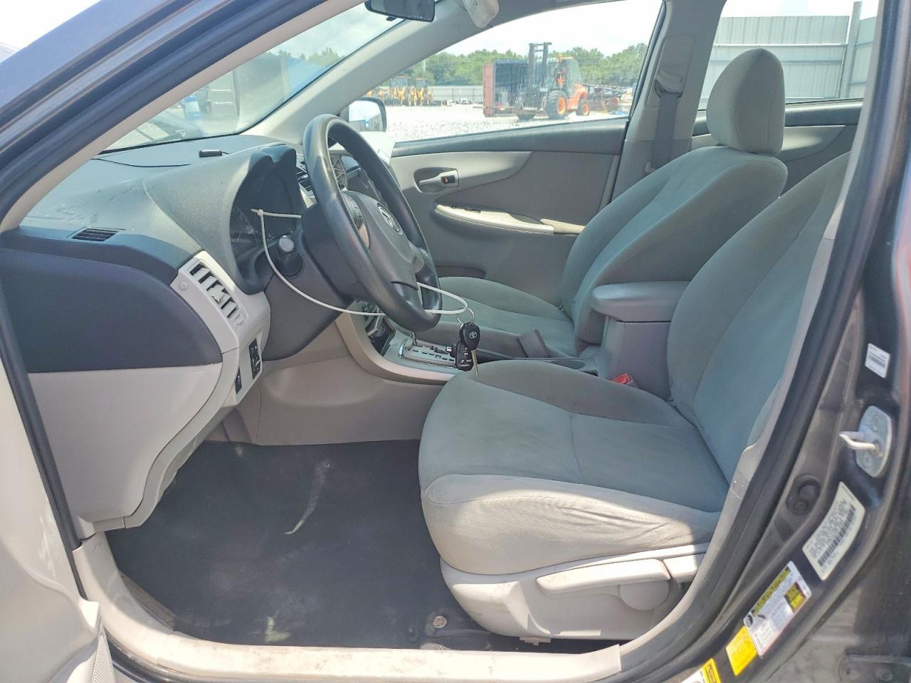 2013 Toyota Corolla Le - Фото 7