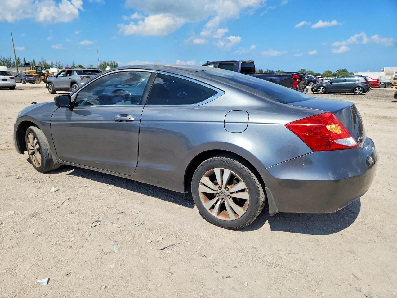 2011 Honda Accord Lx-S - Image 2