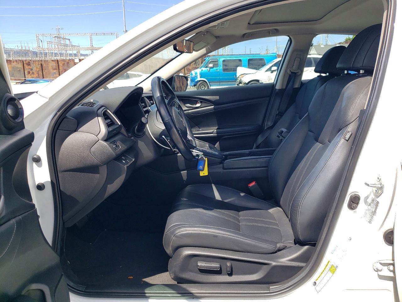 2021 Honda Insight Touring - Image 7