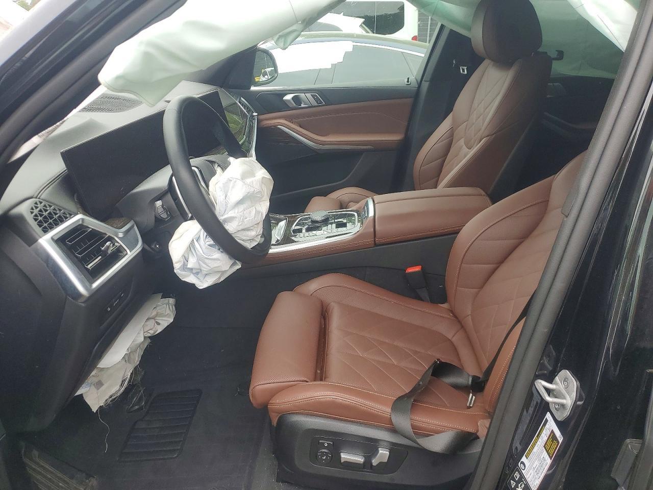 2025 BMW X5 xDrive40I - Image 7