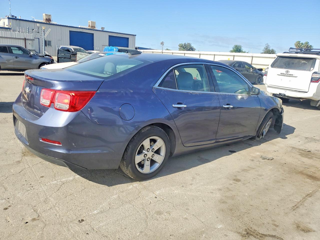 2015 Chevrolet Malibu Ls - Фото 3